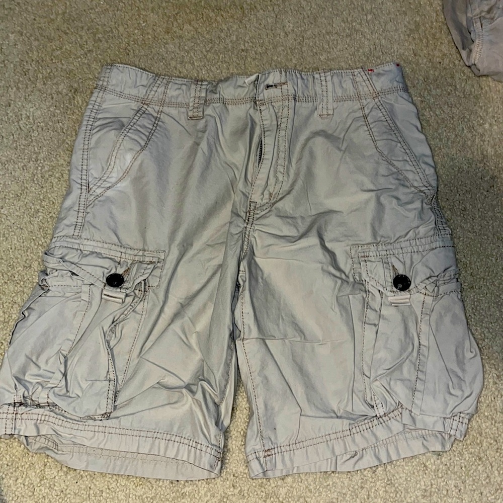 Cargo shorts- like new!